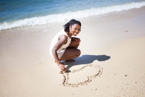 Image of GETTING MY HAIR VACATION-READY: PROTECTIVE STYLING WITH CURLY CURL CREAM LOTION AND CURLY CURL GELLO